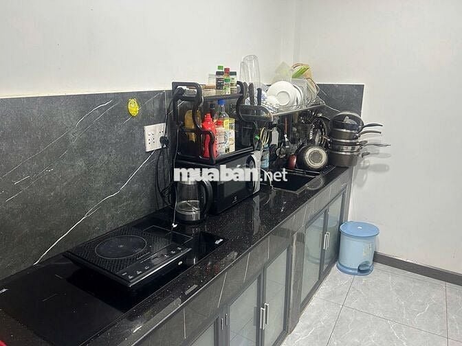 MẶT BẰNG XINH TẦNG TRỆT -  QUẬN 1 30M2