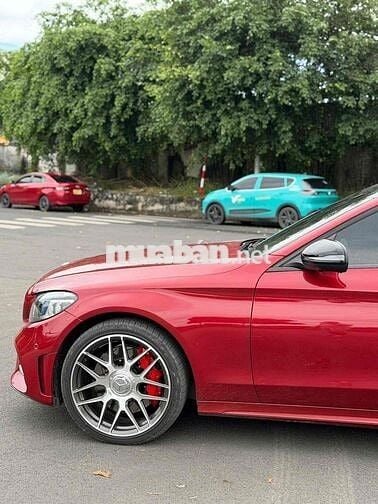 Mec C300 AMG model 2020 ngay chủ mình đứng tên , k