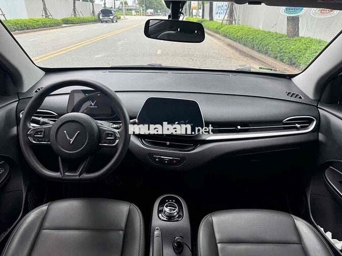 VinFast VF5 2024 Plus mua pin