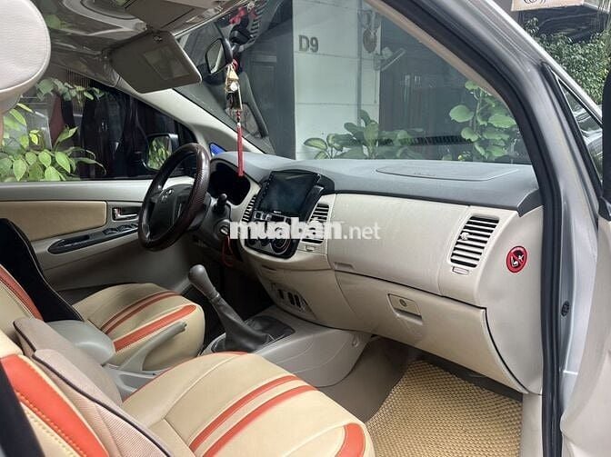 Toyota Innova 2016 - 106000 km