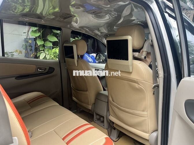 Toyota Innova 2016 - 106000 km