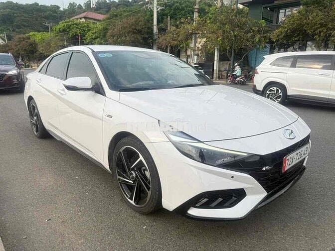 Bán nhanh Hyubdai Elantra 1.6 Tb Nline model 2024