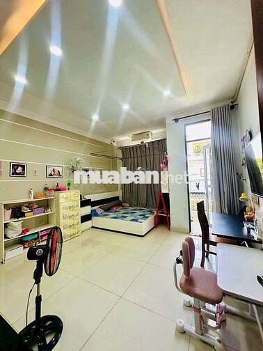 Chủ định cư Mỹ,gửi bán nhà cạnh ĐH Ngân Hàng Thủ Đức 108m2,chỉ 6.6 tỷ