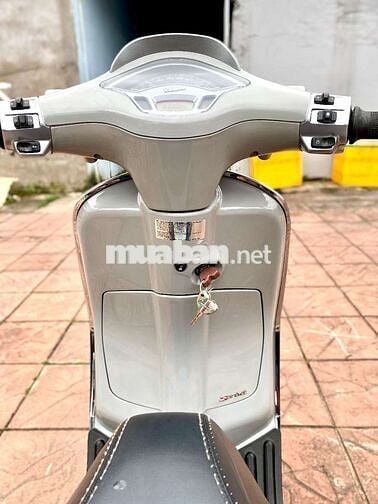 VESPA SPRINT ABS 125Fi Đèn Vuông 2016 Xám Xj Măng