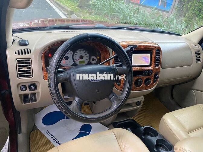 Escape 2005 cần bán