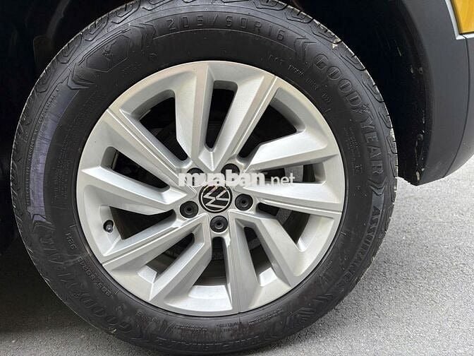 Volkswagen T-Cross Vàng 5 chỗ