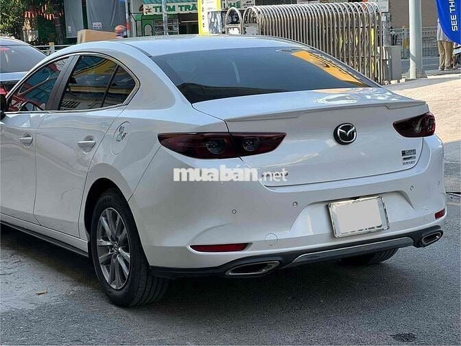 Mazda 3 2023 Luxury Trắng 27.000 km