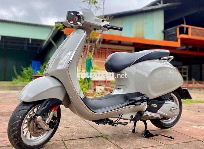 VESPA SPRINT ABS 125Fi Đèn Vuông 2016 Xám Xj Măng
