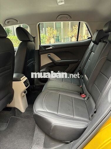 Volkswagen T-Cross Vàng 5 chỗ