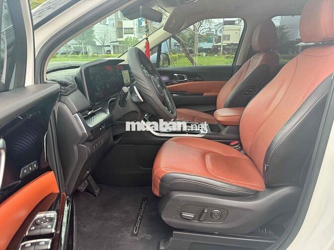 Kia Carnival 2023 Signature 2.2D - 55000 km