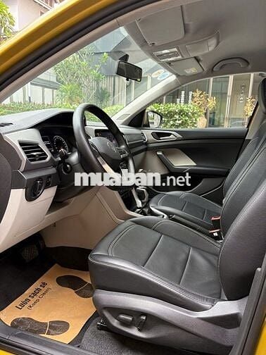 Volkswagen T-Cross Vàng 5 chỗ