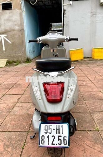 VESPA SPRINT ABS 125Fi Đèn Vuông 2016 Xám Xj Măng