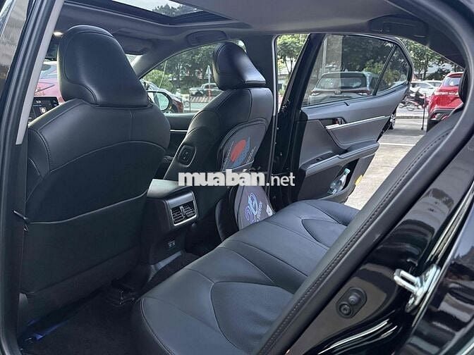 Toyota Camry 2023 2.5HV -Bản Hybrid cao cấp -1 Chủ