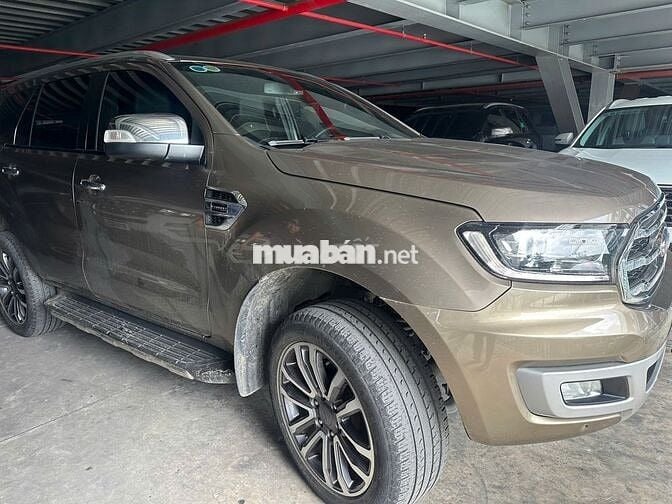 Ford Everest Titanium 2019, bảo hành 2026, vay 75%