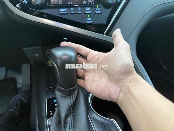 Toyota Camry 2023 2.5HV -Bản Hybrid cao cấp -1 Chủ