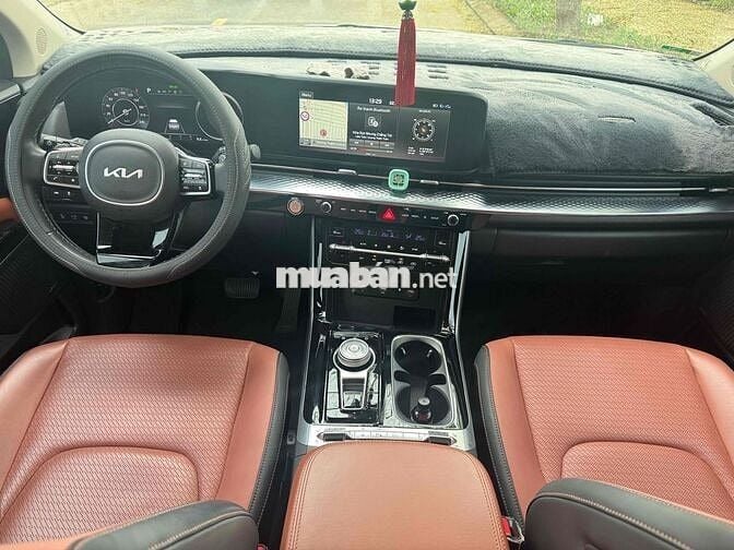 Kia Carnival 2023 Signature 2.2D - 55000 km