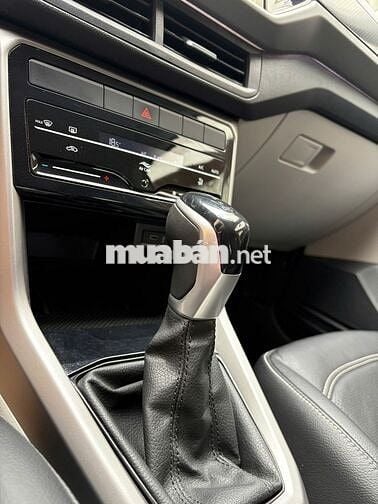 Volkswagen T-Cross Vàng 5 chỗ