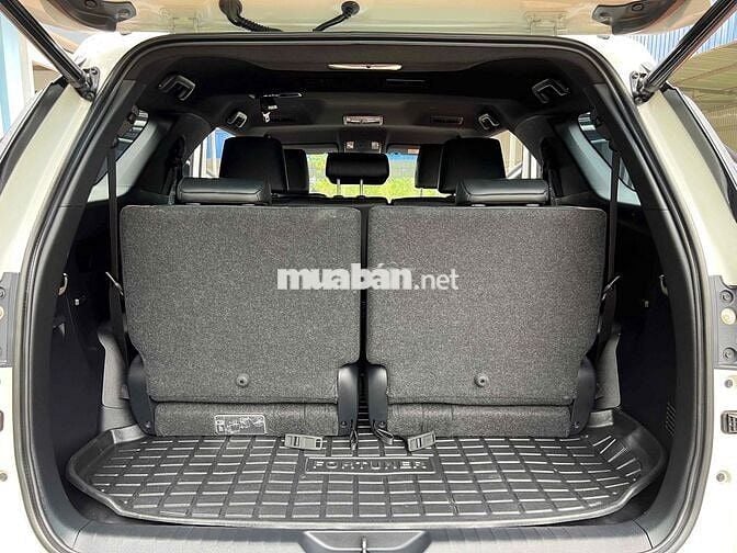 Fortuner Legender 2021 đi 23 ngàn Xe gia đình