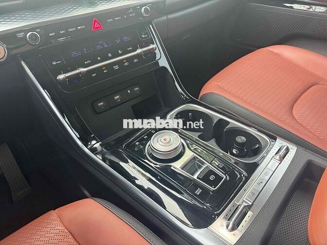 Kia Carnival 2023 Signature 2.2D - 55000 km