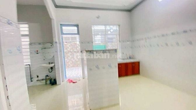 Cho thuê nhà ngang 8,5 m khu 586 có 5 phòng ngủ 12 triệu