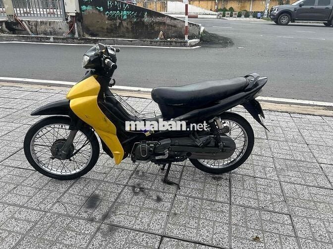 Yamaha Thể thao Vàng đen