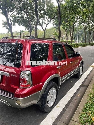 Escape 2005 cần bán