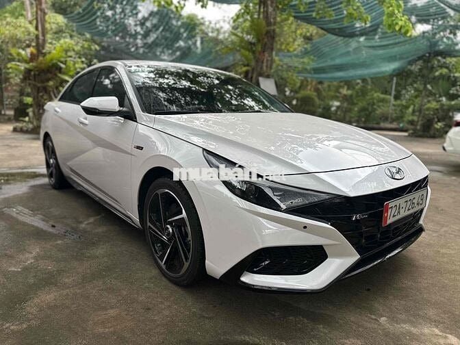 Bán nhanh Hyubdai Elantra 1.6 Tb Nline model 2024