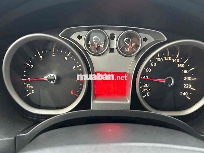 Ford Focus 2010 1.8 AT Xám