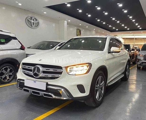 Mercedes GLC 200 2022 Trắng giá tốt