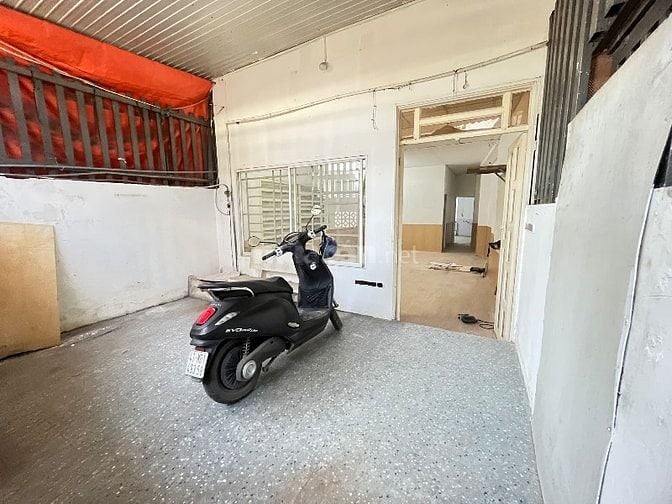 Cho thuê nhà nguyên căn, hẻm 1/ xe hơi, để
