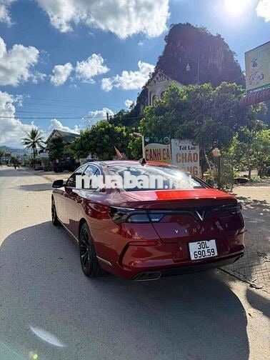 VinFast Lux A2.0 2019 Plus 2.0 AT - 110000 km