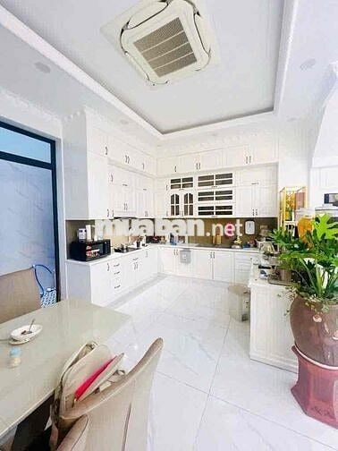 BÁN NHÀ LÊ VĂN QUỚI - 5,5M X 16M - 4 TẦNG - HẺM NHỰA 6M - GIÁ 6,85 TỶ