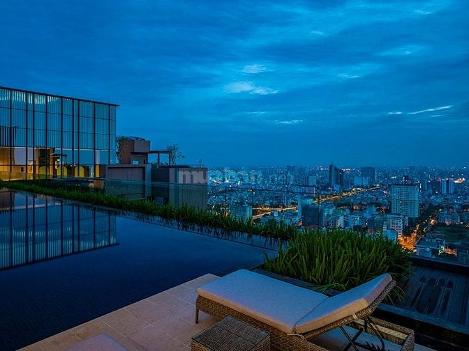 Bán Căn hộ tại The Marq Quận 1 tầng trung gồm 4 phòng ngủ 145m2