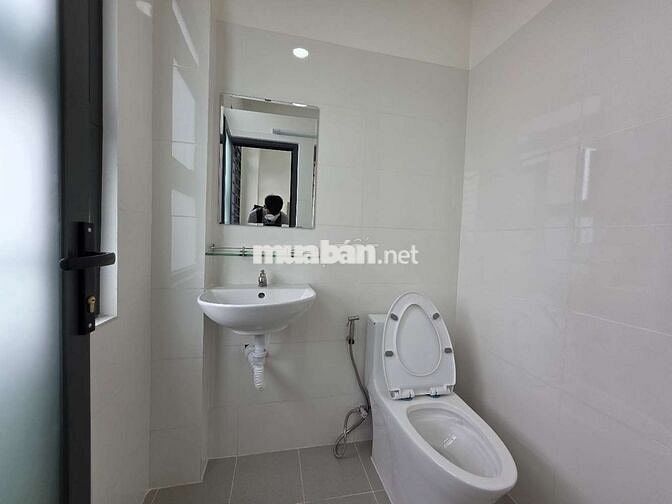 KHAI TRƯƠNG TÒA CHDV NGAY  GẦN ĐẠI HỌC NGUYỄN TẤT THÀNH