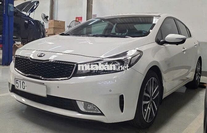 Kia Cerato 2016 2.0 AT - 100000 km