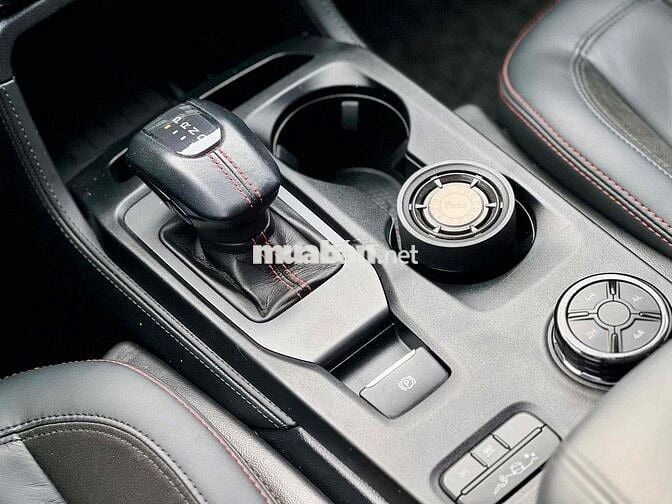 Ford Raptor 2024 Đen 27000 km