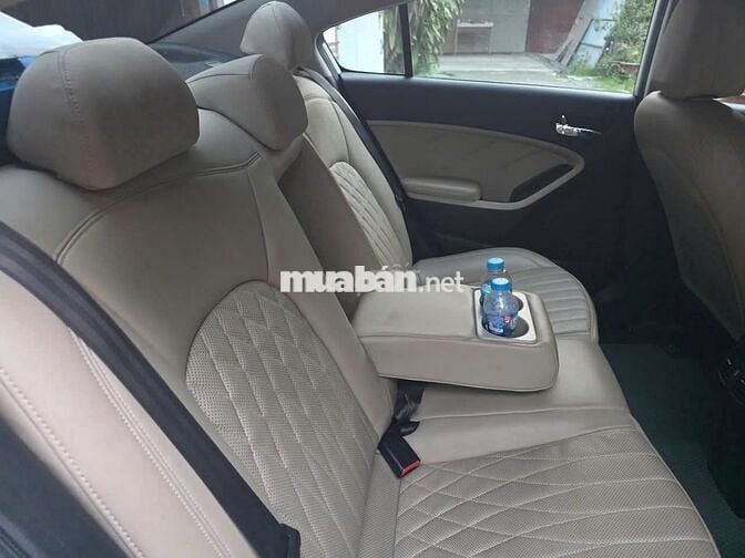 Kia Cerato 2016 2.0 AT - 100000 km