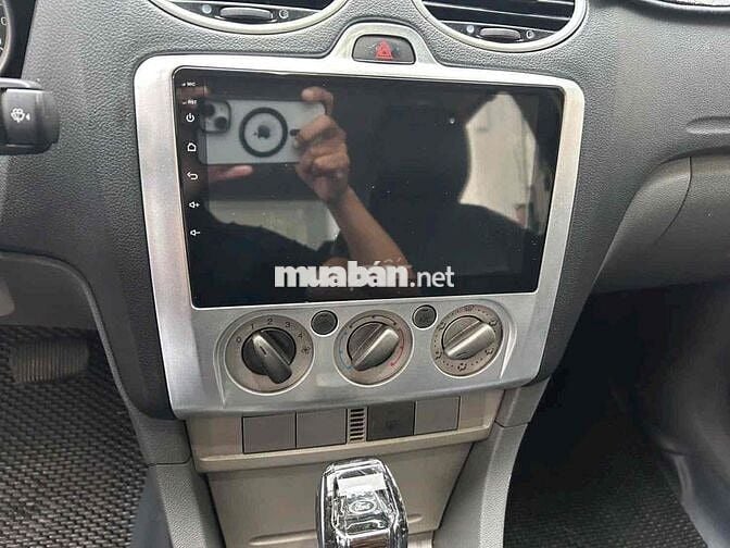 Ford Focus 2010 1.8 AT Xám