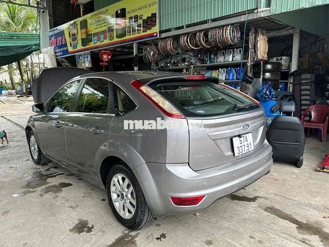 Ford Focus 2010 1.8 AT Xám