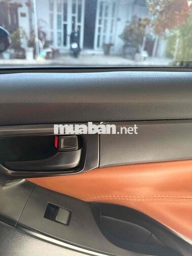 Toyota Innova 2019 2.0E odo 114k