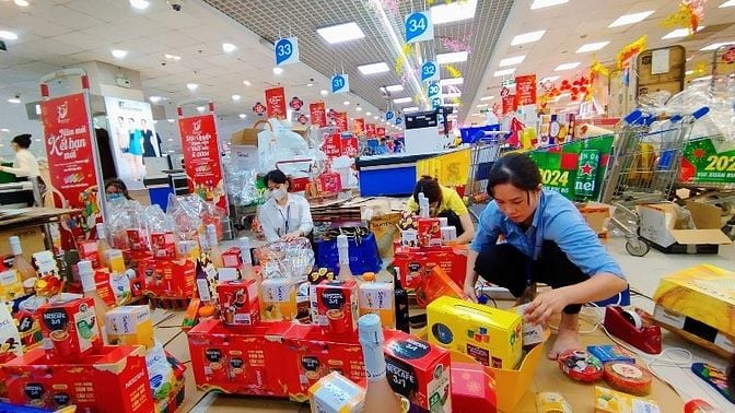 📢 CẦN TUYỂN 20 NAM/NỮ ĐÓNG GÓI QUÀ TẾT - LƯƠNG TUẦN