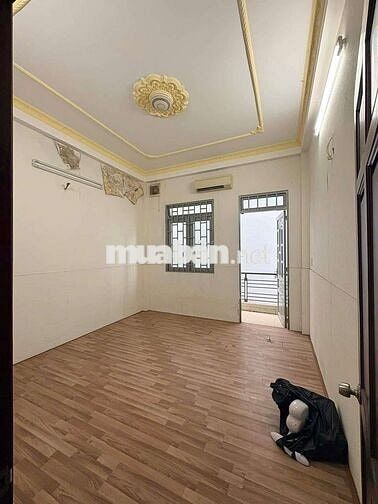 Cho thuê nguyên căn DT rộng, hẻm tải 1/, gần Mt Phạm Văn Chiêu P9 GV