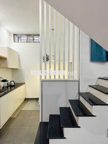 BÁN NHÀ CMT8 P.4 Q.3 3 TẦNG 32M2 (4M x 8M) KHU TRUNG TÂM 5,55 T TL