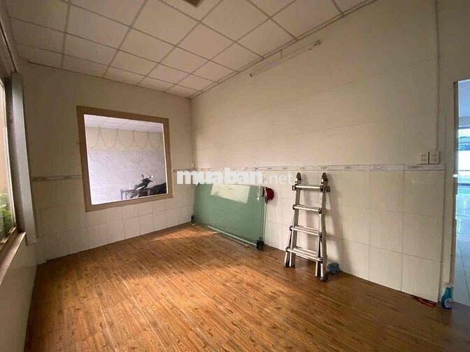 CHO THUÊ NHÀ 10x20 200m2 12TRIỆU - SẠCH ĐẸP - ĐƯỜNG XE 10TẤN