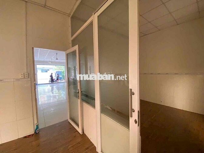 CHO THUÊ NHÀ 10x20 200m2 12TRIỆU - SẠCH ĐẸP - ĐƯỜNG XE 10TẤN