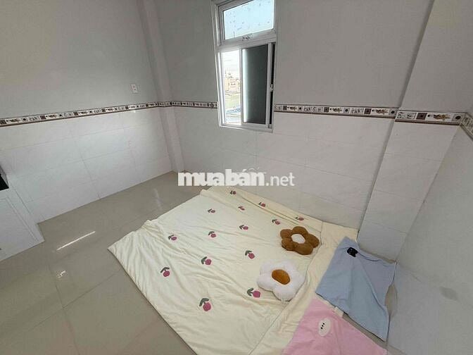 Studio Nguyễn Văn Lượng Máy lạnh+ tủ mới 3tr3-3tr5-3tr6