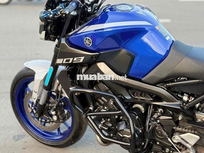 MT-09 odo 5000km siêu mới 1 chủ mua thùng