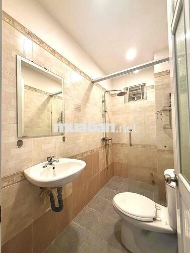 Căn Hộ 2PN Ban Công View Bờ Kè Máy Giặt Riêng Khu Phố Nhật Cầu Bason