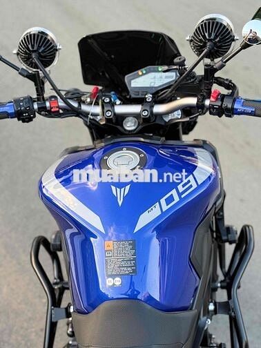 MT-09 odo 5000km siêu mới 1 chủ mua thùng