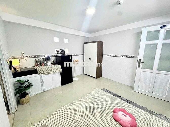 Studio Nguyễn Văn Lượng Máy lạnh+ tủ mới 3tr3-3tr5-3tr6